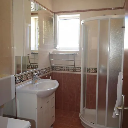 Appartement With Wifi Bol, Brac - 11728 *